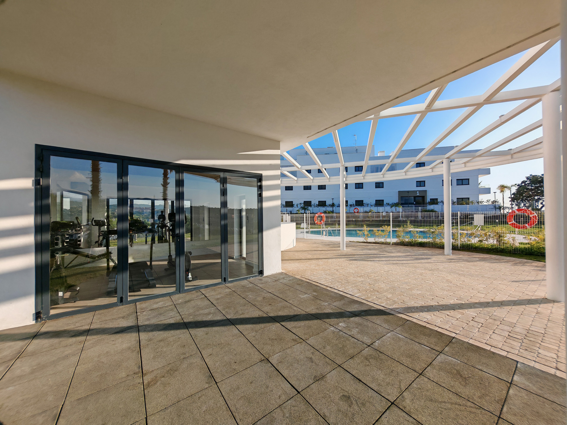2 Bedroom Apartment in Estepona - Photo 15