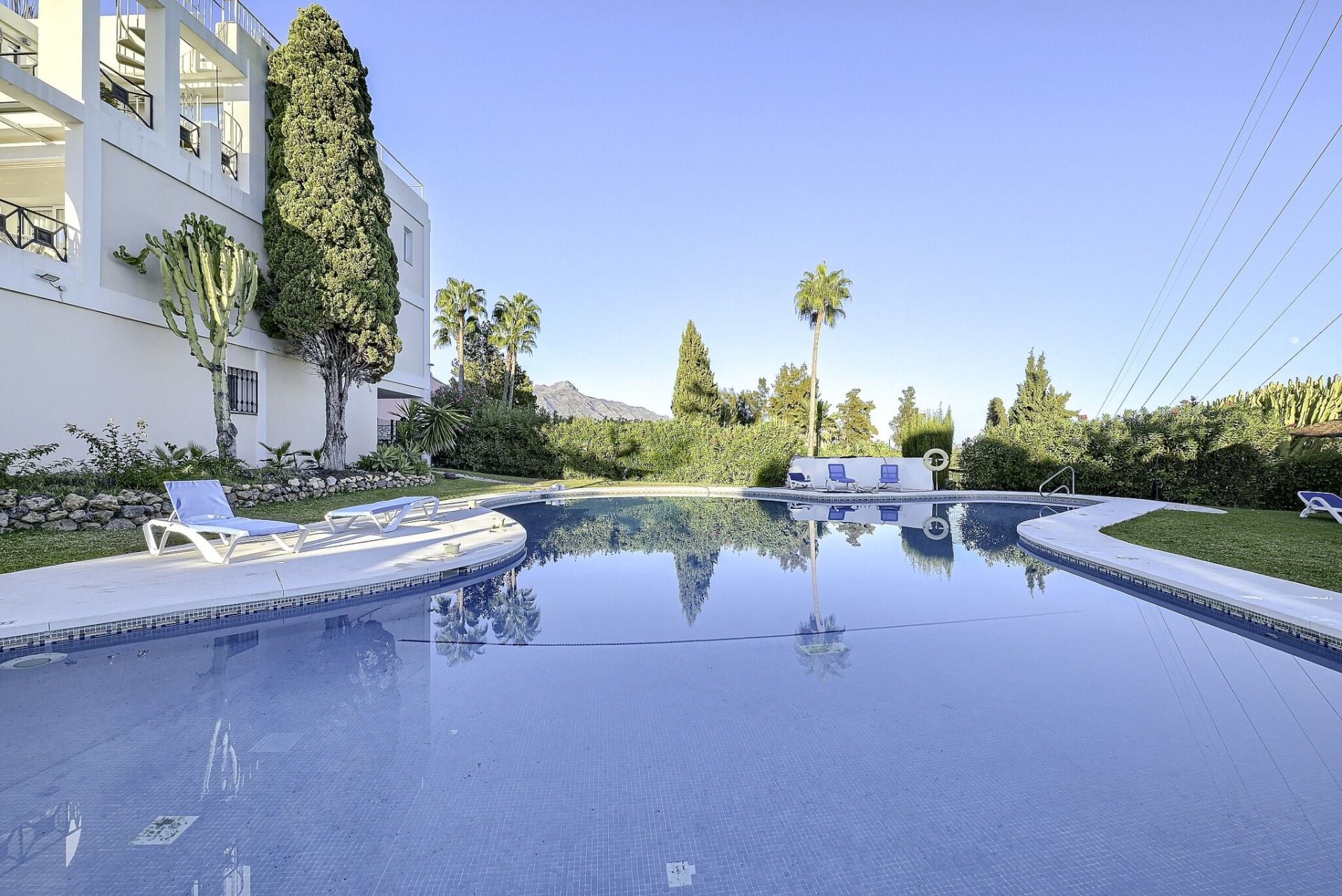 2 Bedroom Apartment in Benahavís - Photo 22