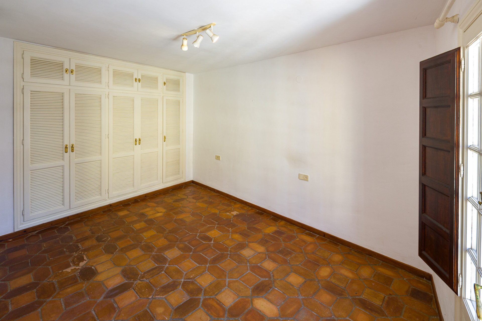 3 Bedroom Townhouse in San Pedro de Alcántara - Photo 16