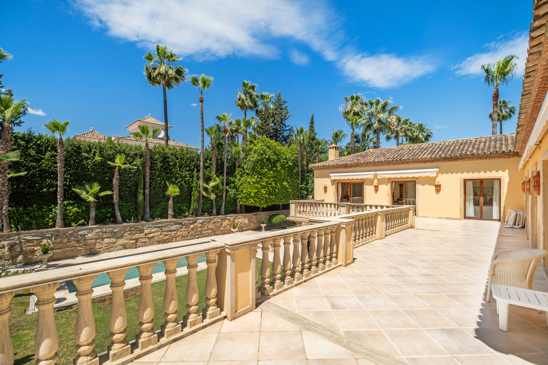 4 Bedroom Villa in Marbella - Photo 28