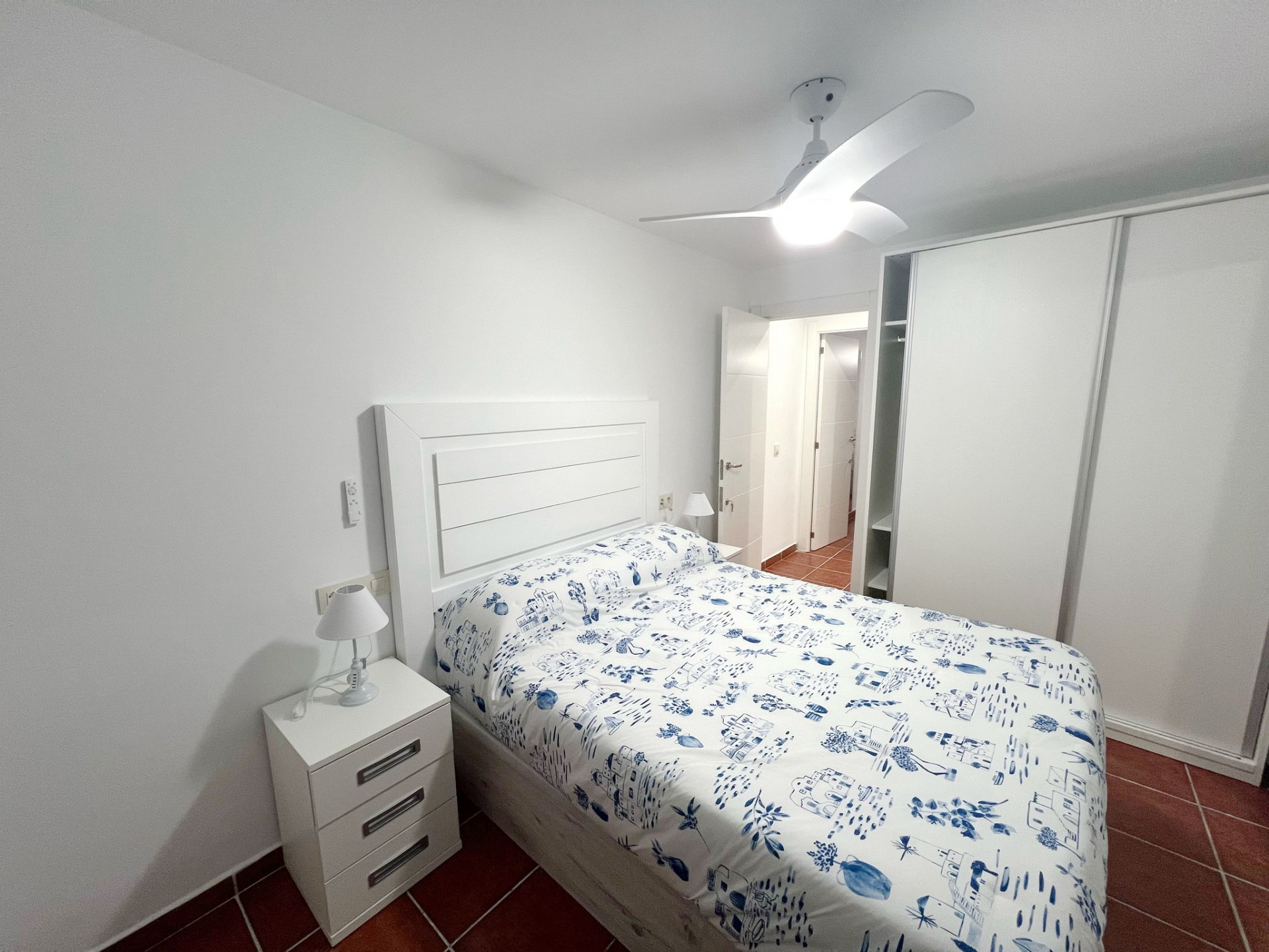 4 Bedroom Apartment in Marbella - Photo 6