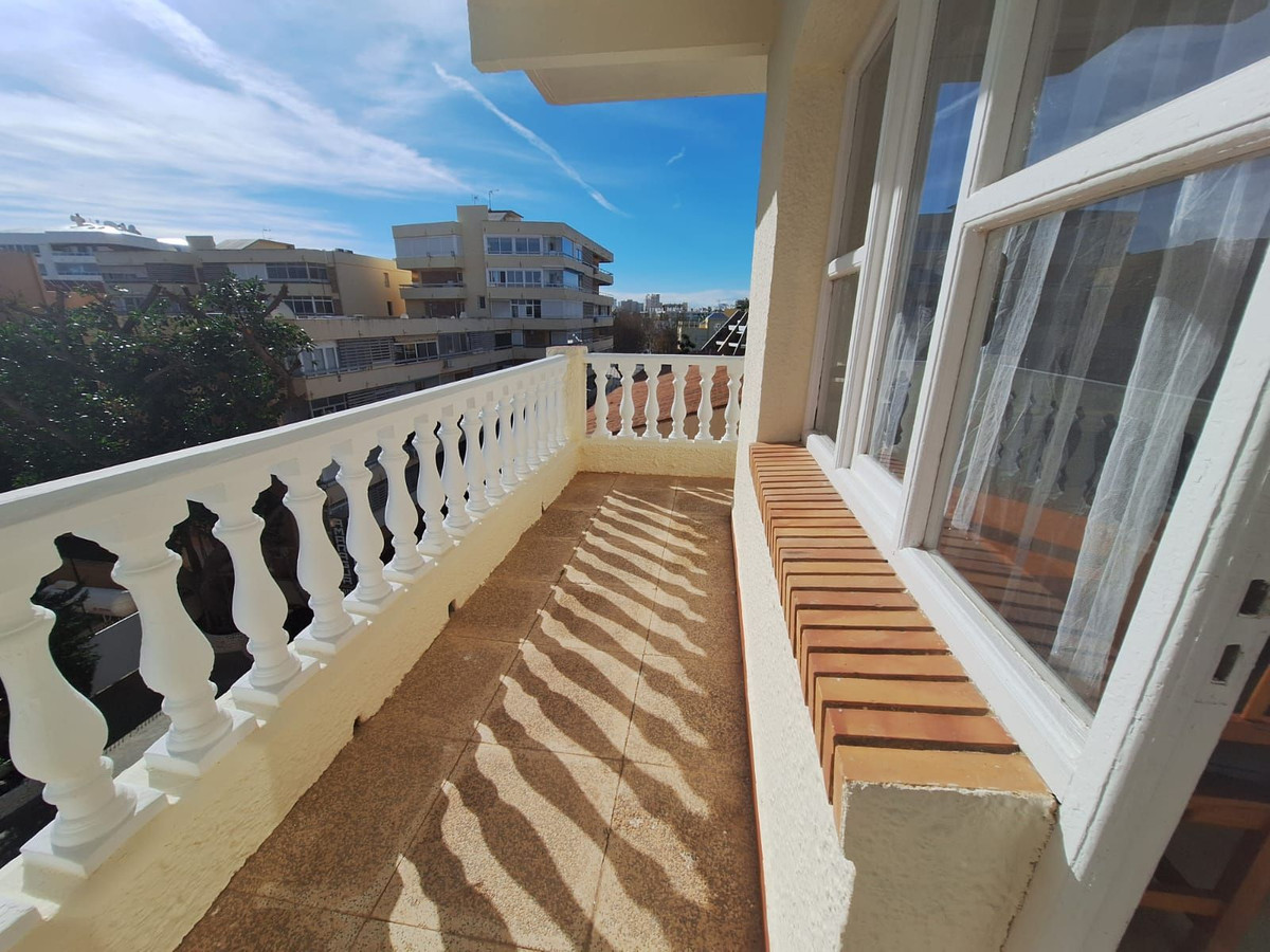 Apartment in Torremolinos - Photo 8