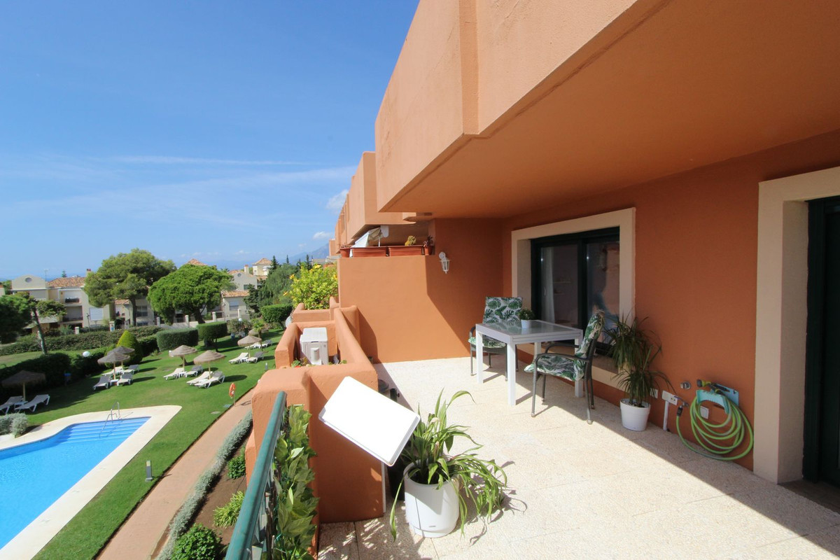 2 Bedroom Apartment in Marbella - Photo 21