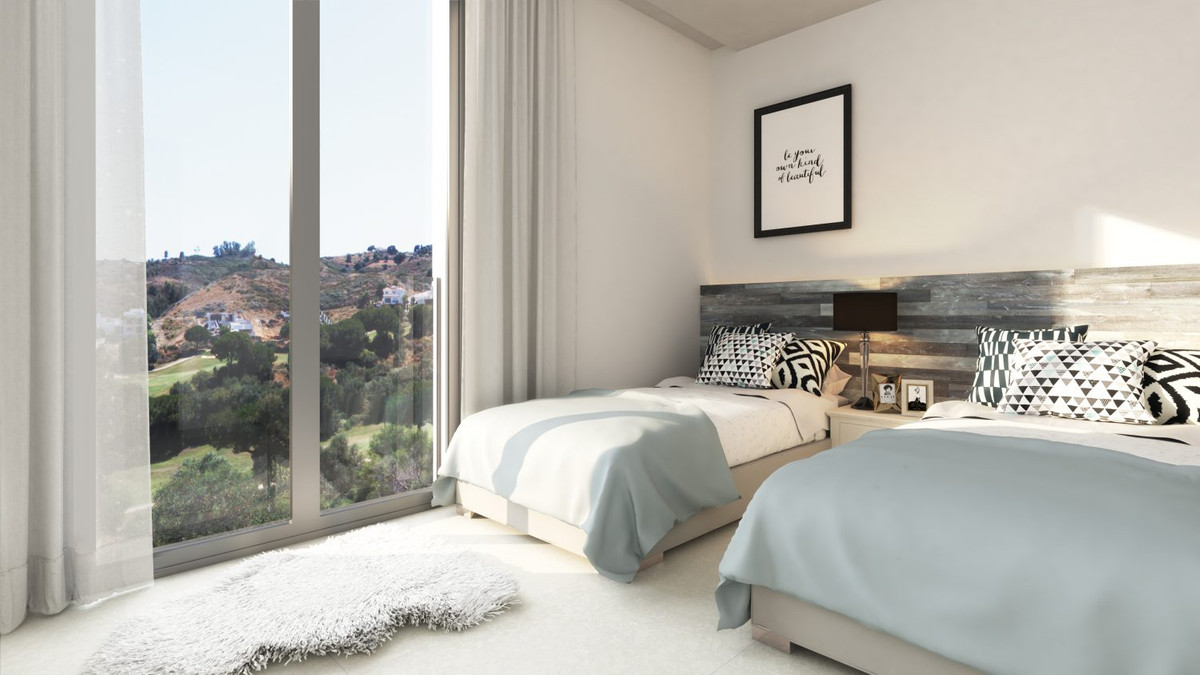 2 Bedroom Apartment in Mijas - Photo 14