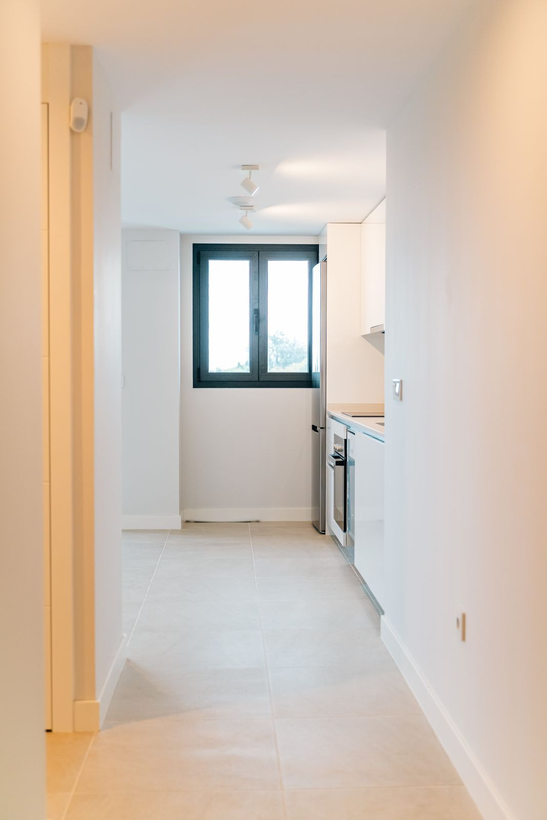 2 Bedroom Penthouse in Estepona - Photo 20