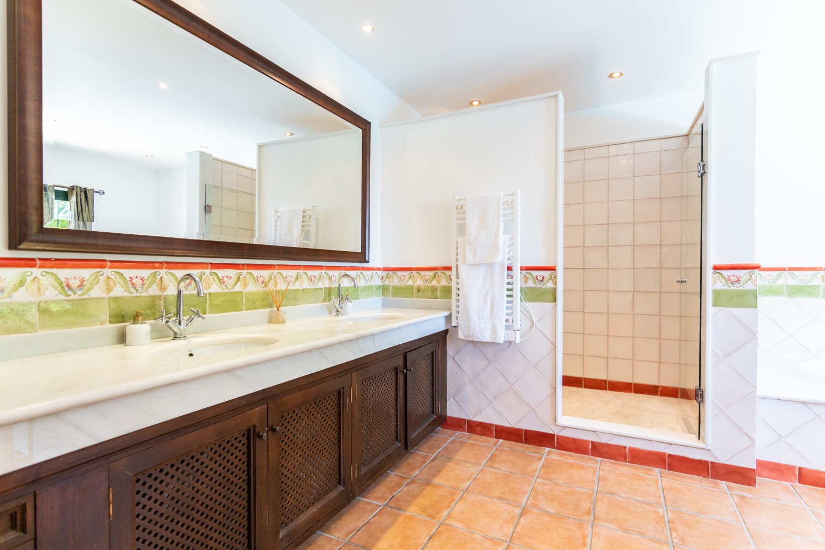 5 Bedroom Villa in Benahavís - Foto 8