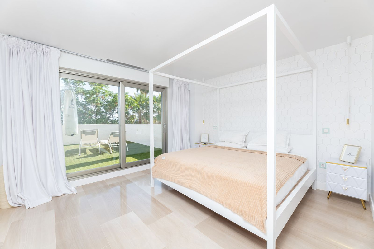 2 Bedroom Apartment in Benahavís - Foto 12