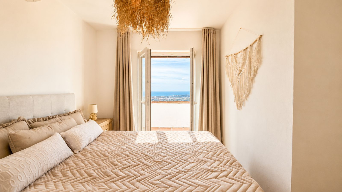 2 Bedroom Villa in Mijas - Photo 8