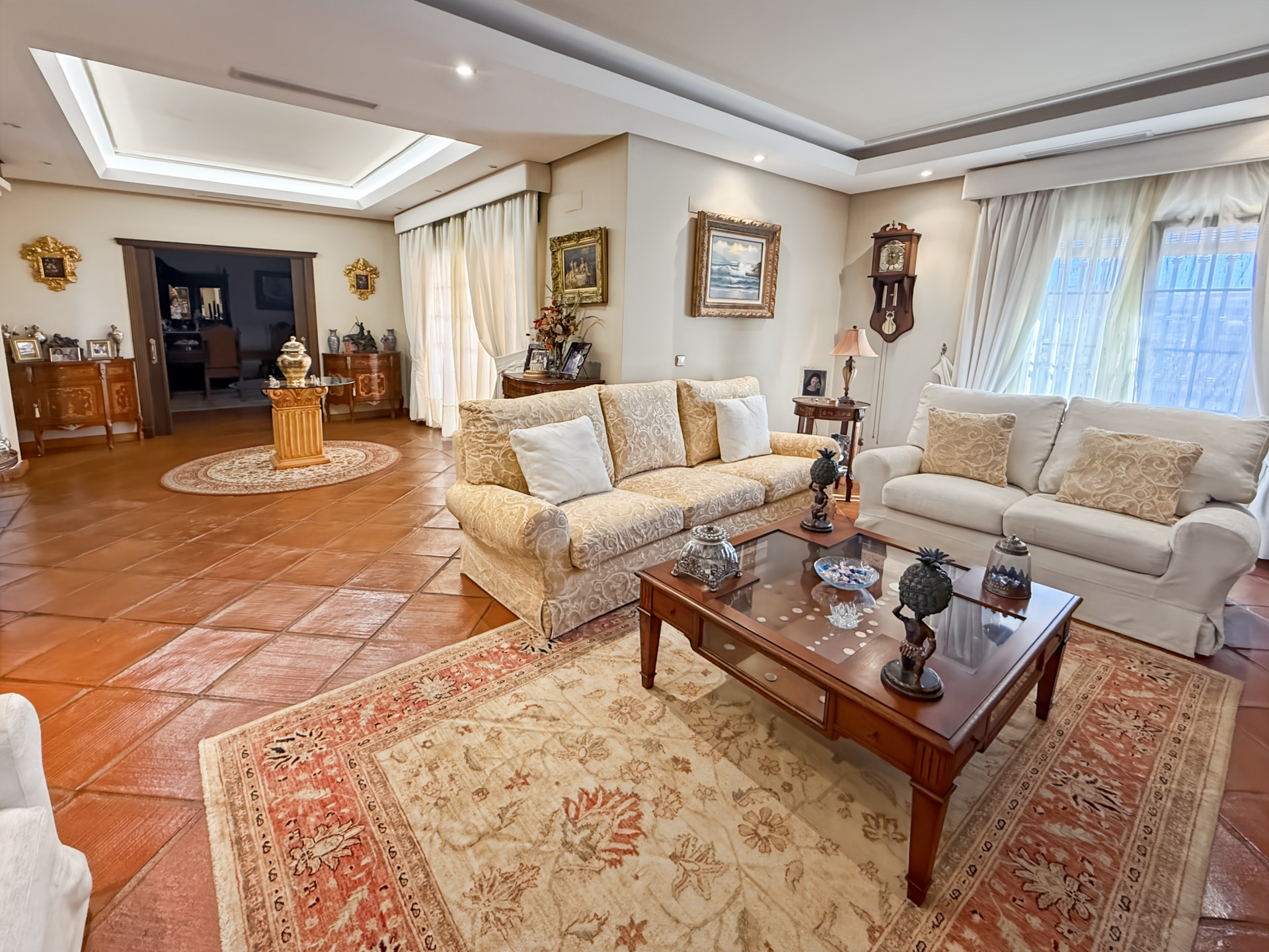 5 Bedroom Villa in Mijas - Photo 8