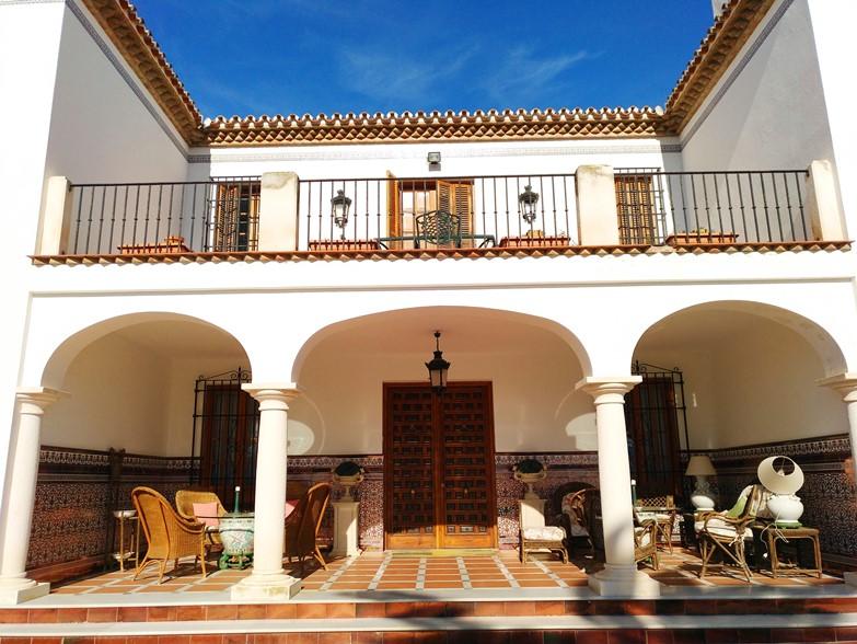 12 Bedroom Villa in Málaga - Photo 4