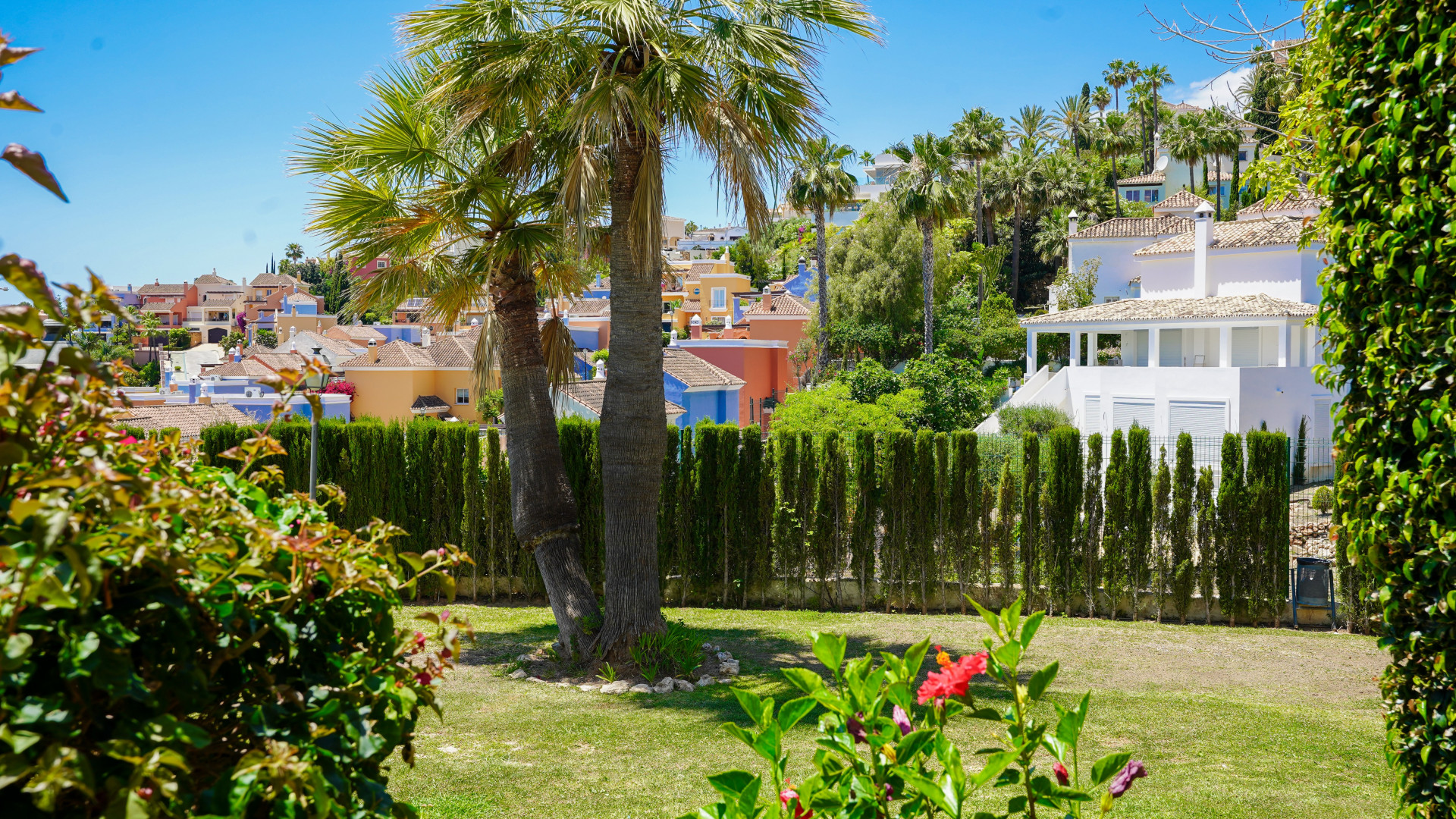 2 Bedroom Apartment in Marbella - Photo 31