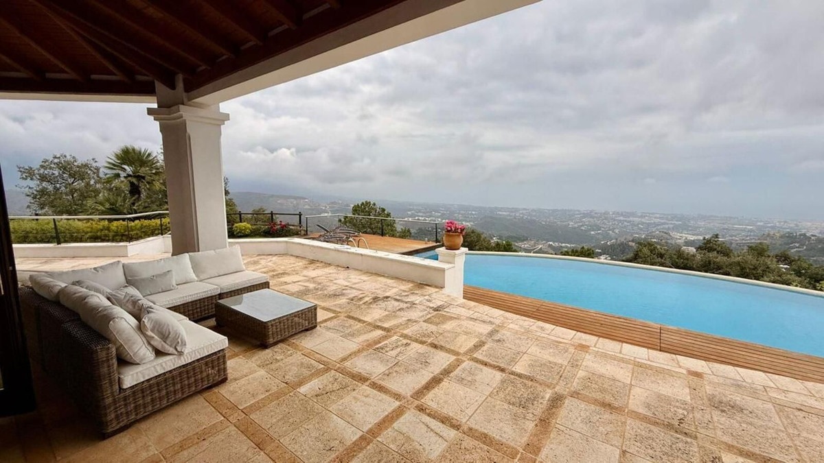 5 Bedroom Villa in Benahavís - Фото 13