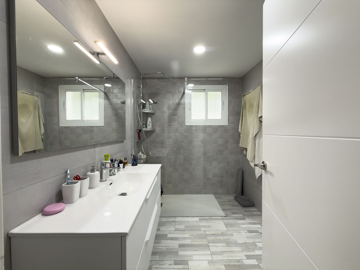 Moradia com 3 quartos com piscina em Málaga, Espanha – Foto 30