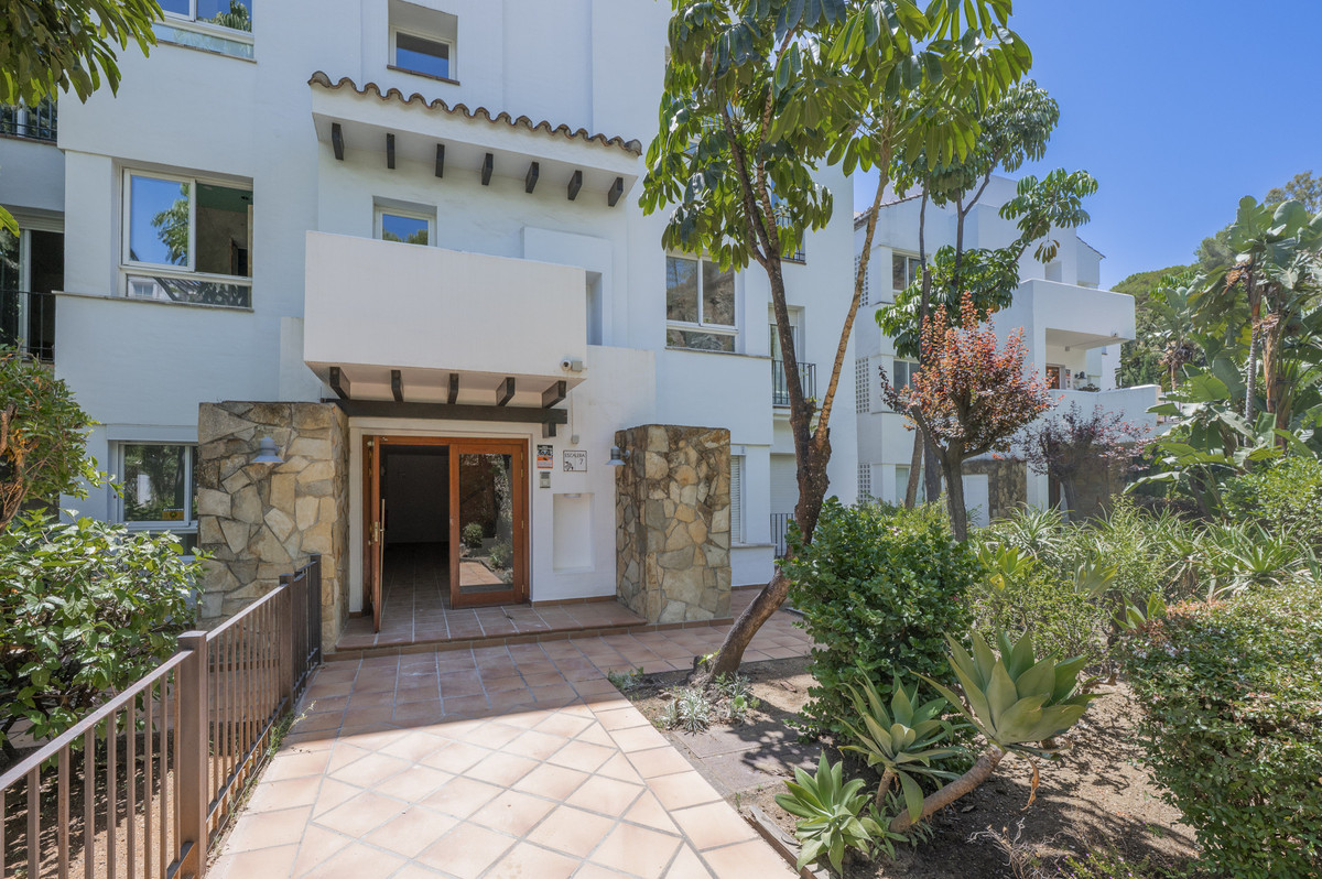 3 Bedroom Apartment in Benahavís - Foto 29