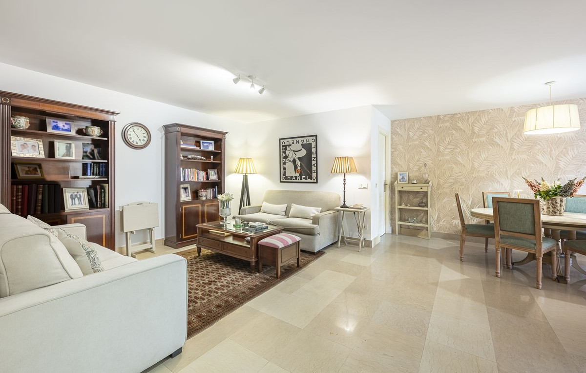 3 Bedroom Apartment in Benahavís - Foto 9