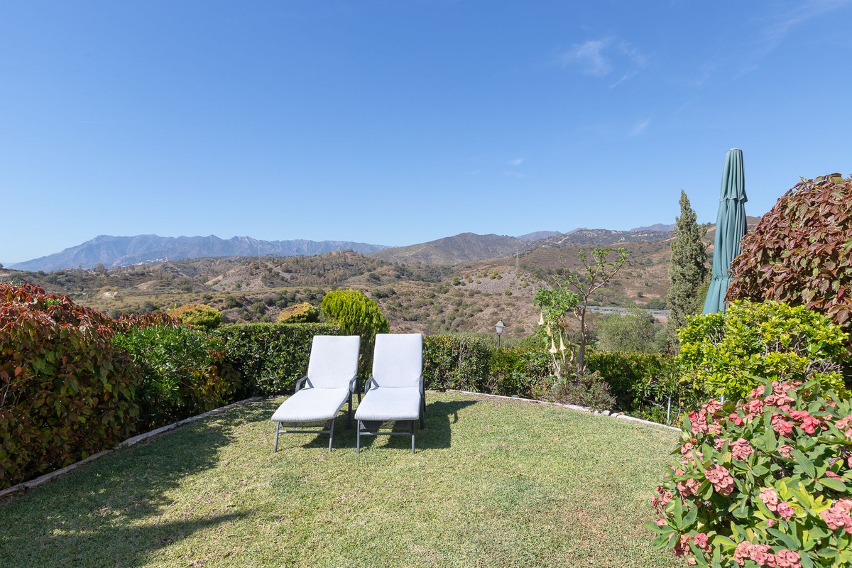5 Bedroom Villa in Marbella - Photo 29