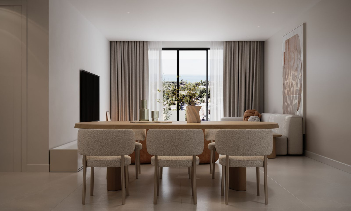 2 Bedroom Apartment in Estepona - Photo 23