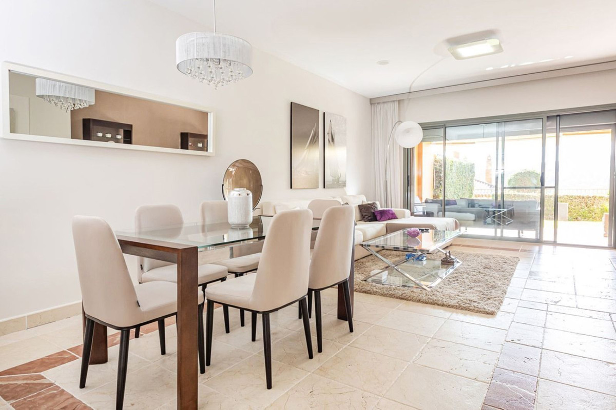 2 Bedroom Apartment in Benahavís - Фото 6