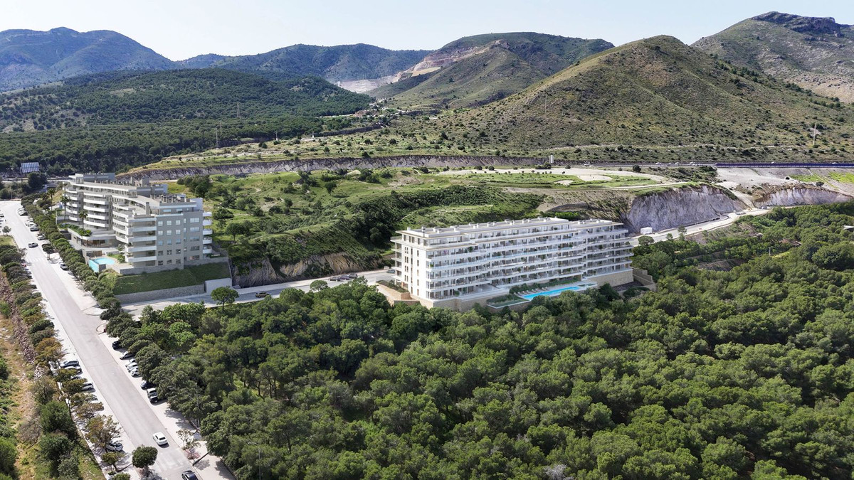 3 Bedroom Apartment in Torremolinos - Photo 14