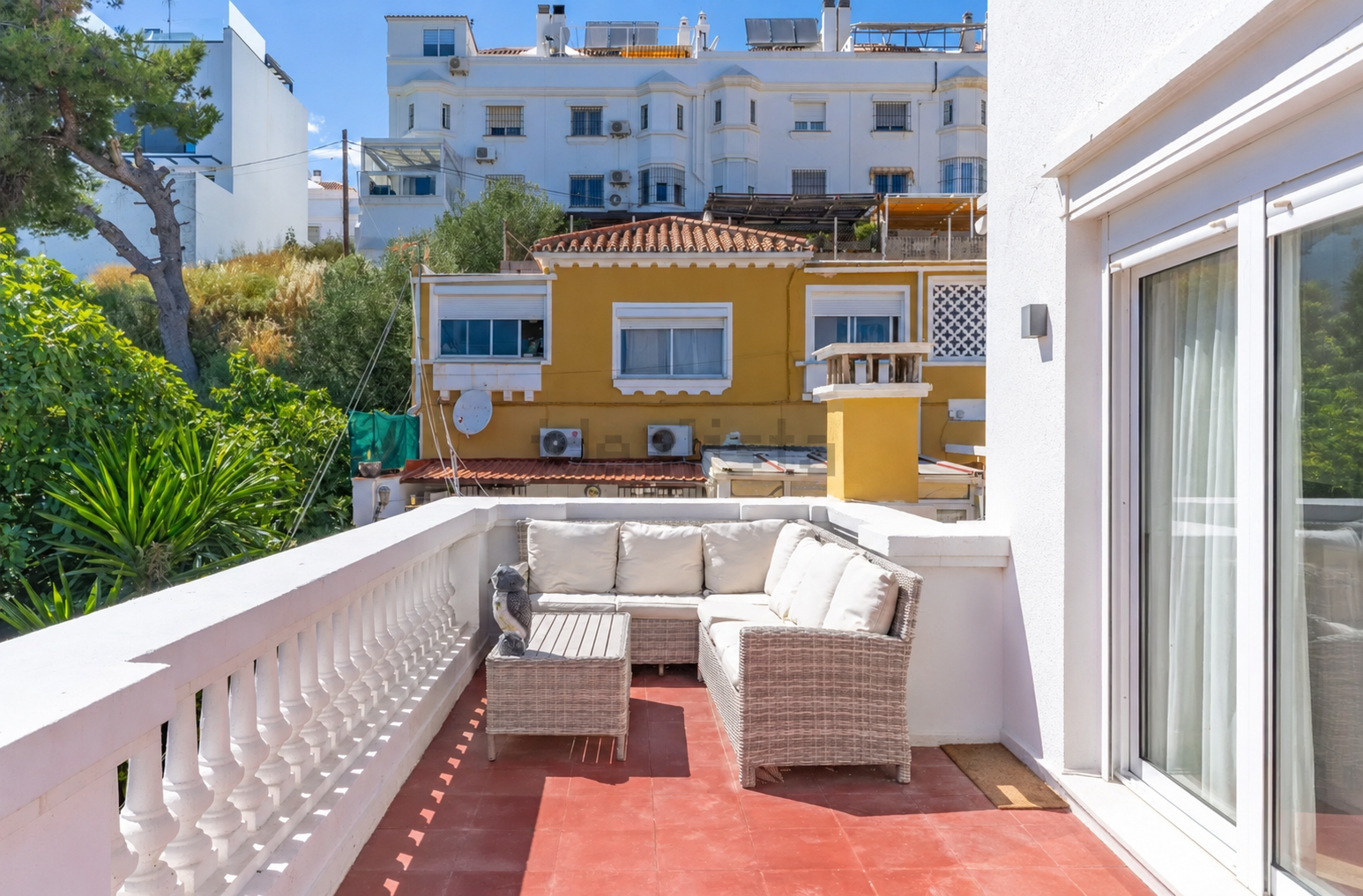 3 Bedroom Penthouse in Torremolinos - Photo 12
