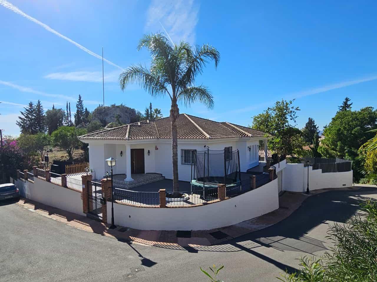 5 Bedroom Villa in Benalmádena