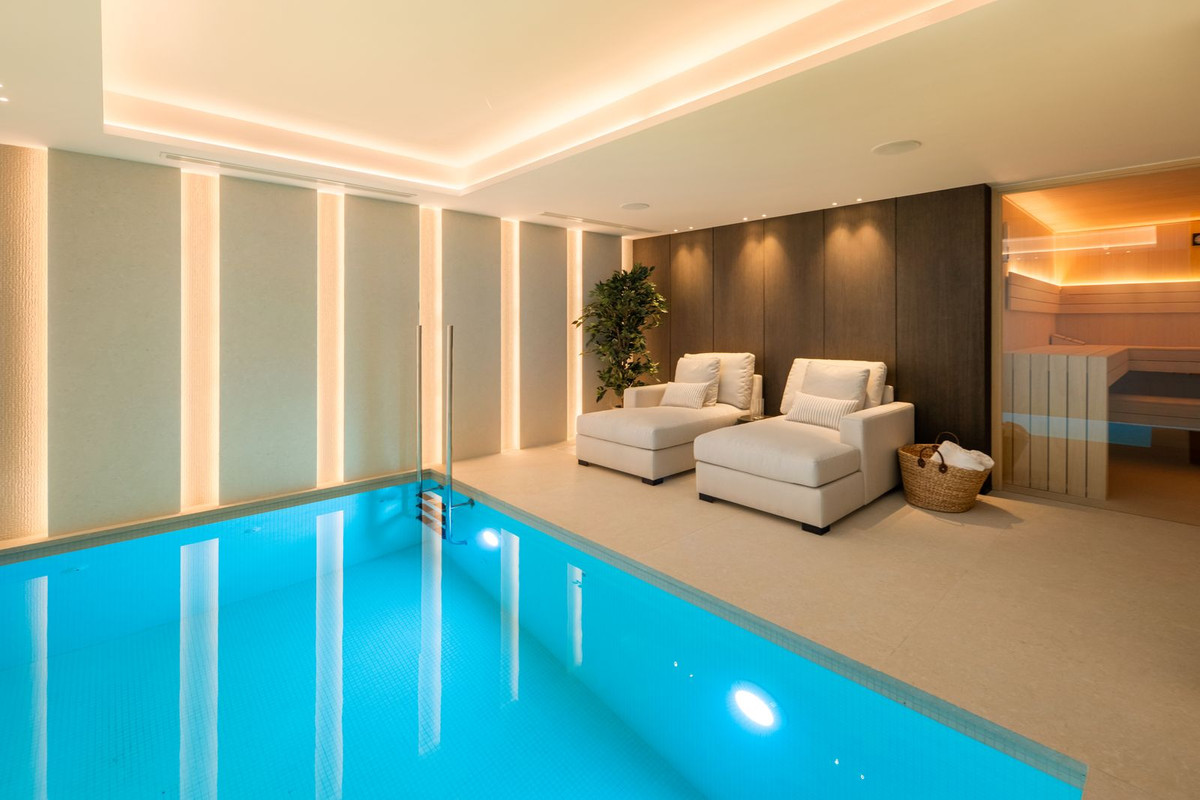 6 Bedroom Villa in Benahavís - Foto 12