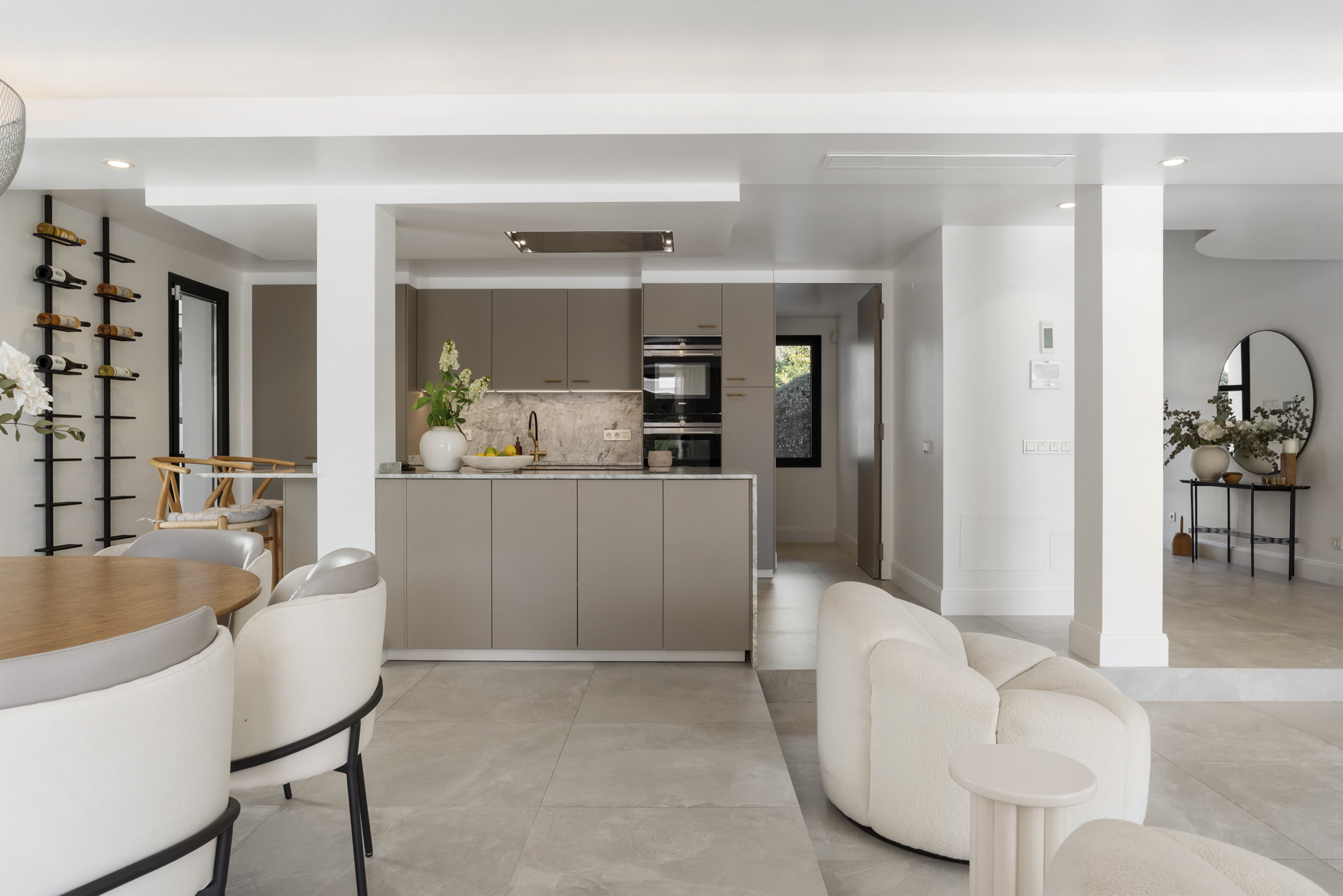 6 Bedroom Villa in Marbella - Фото 12
