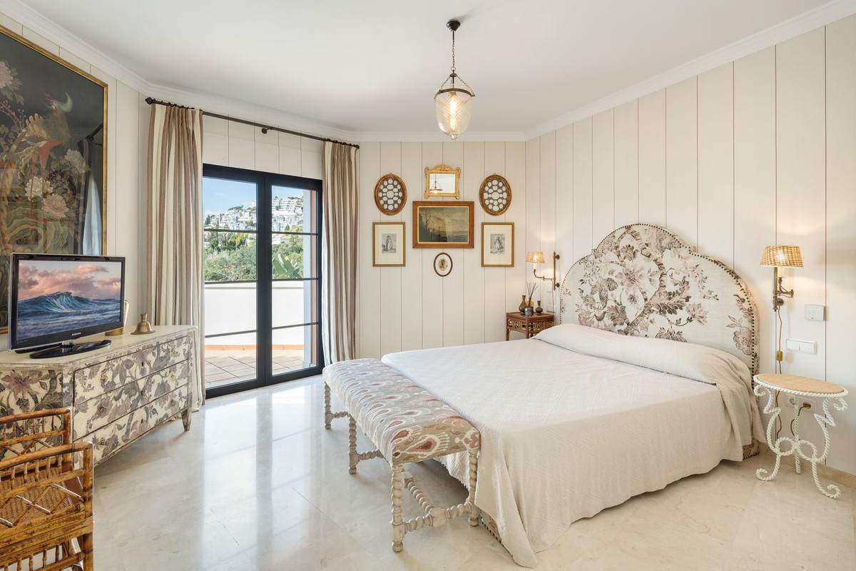 4 Bedroom Villa in Benahavís - Foto 14