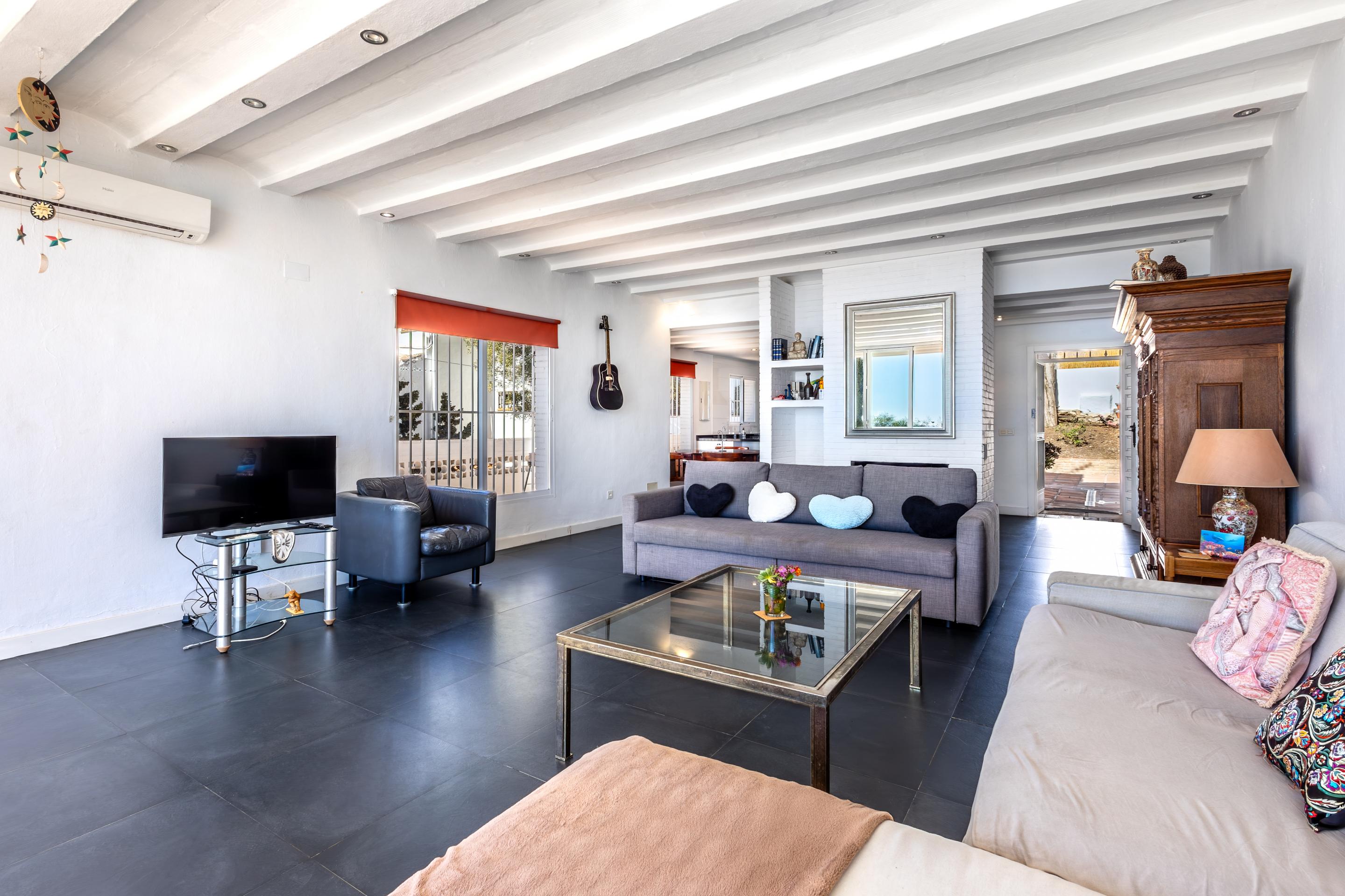 6 Bedroom Villa in Mijas - Photo 7