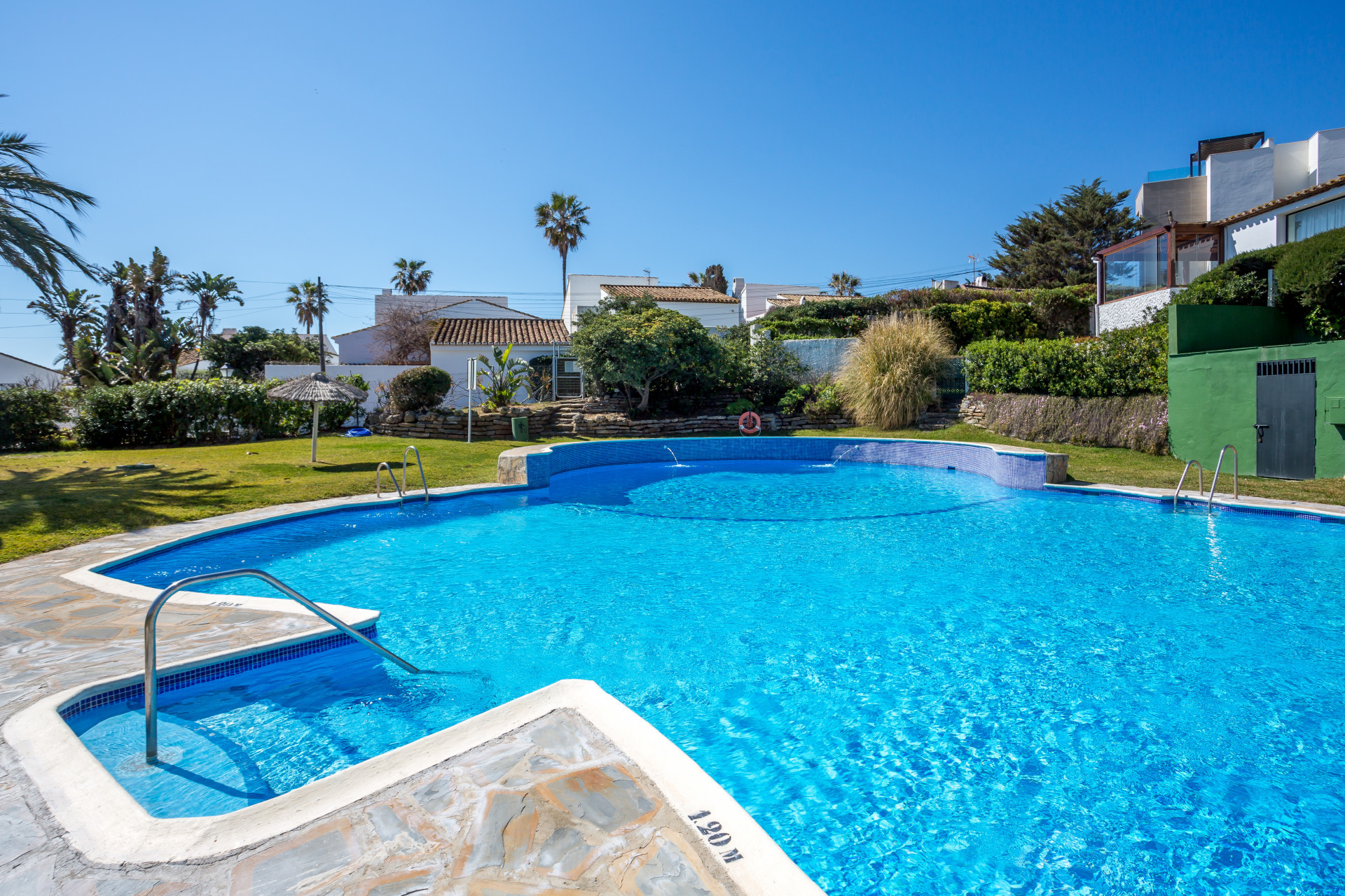 3 Bedroom Villa in Estepona - Photo 30