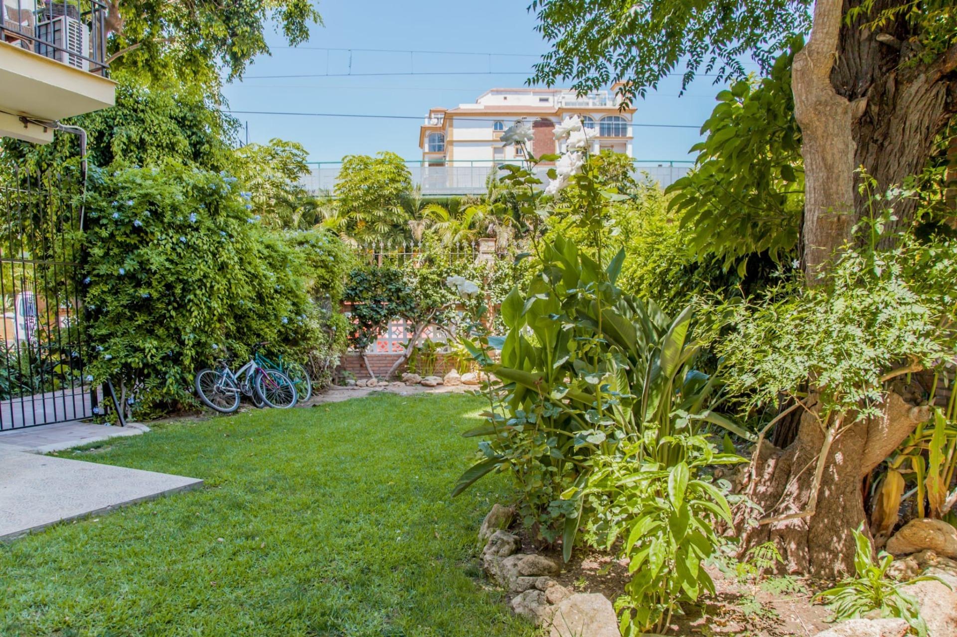2 Bedroom Apartment in Fuengirola - Photo 12