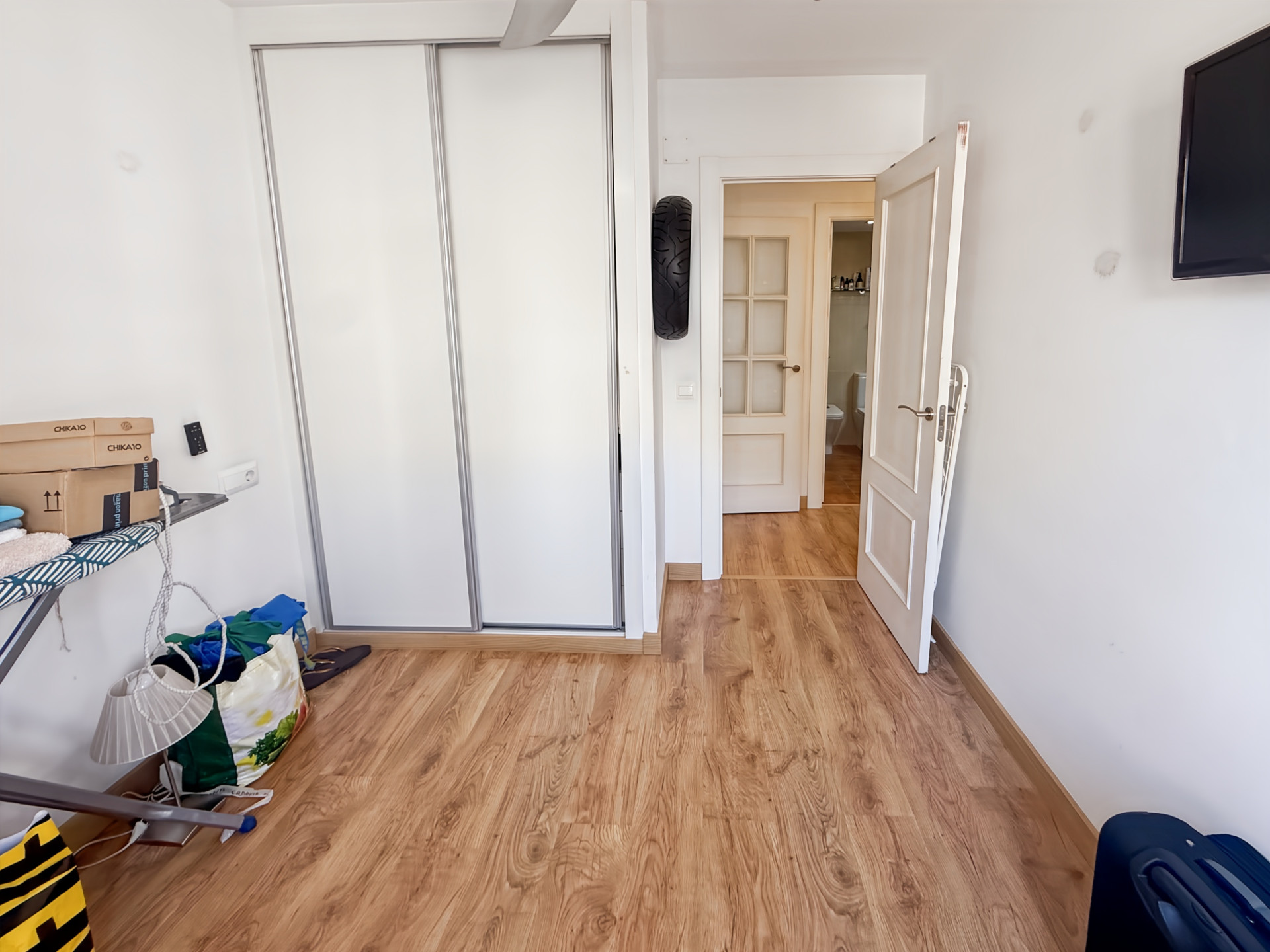 4 Bedroom Apartment in Torremolinos - Photo 3