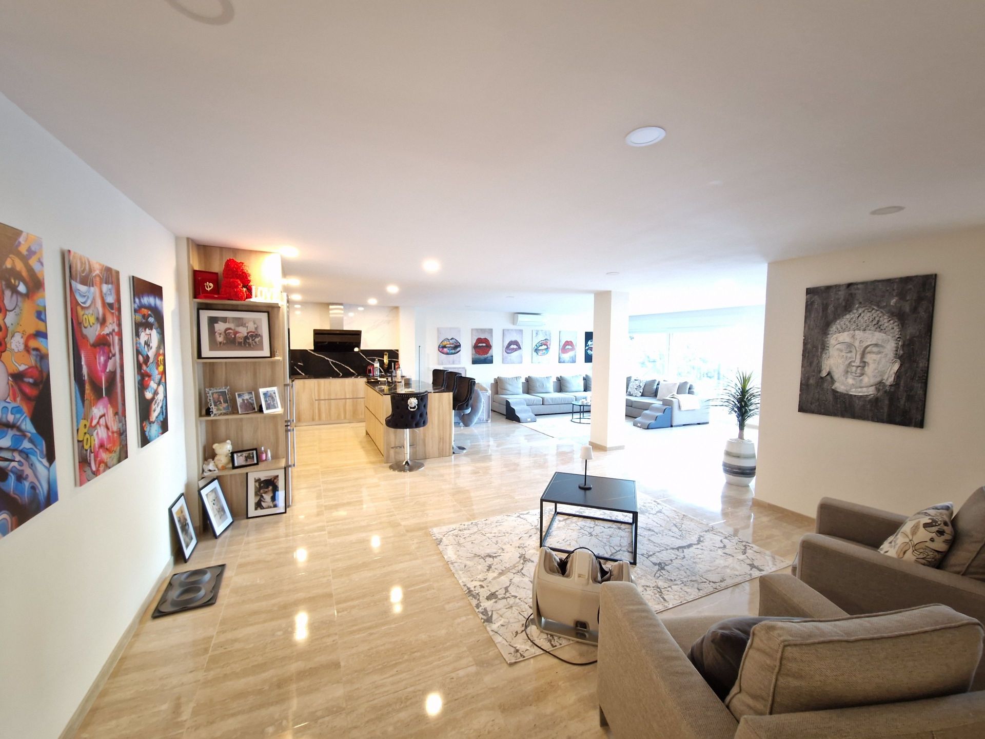 6 Bedroom Villa in Marbella - Photo 25