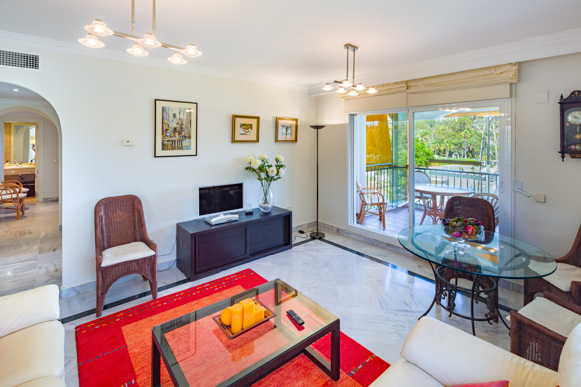 3 Bedroom Apartment in Marbella - Photo 6