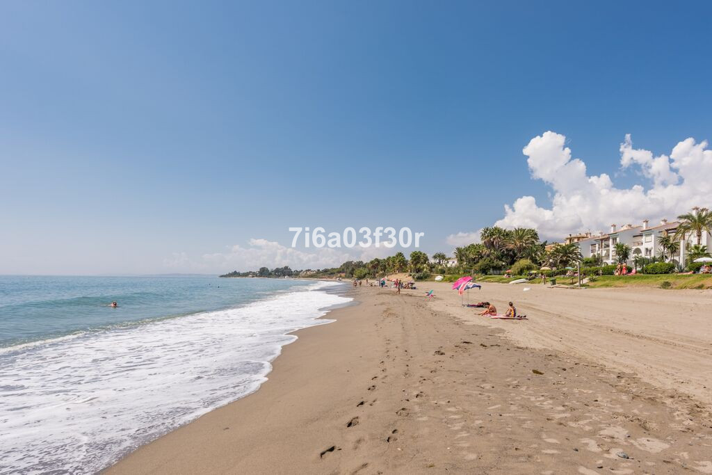 3 Bedroom Penthouse in Estepona - Фото 22