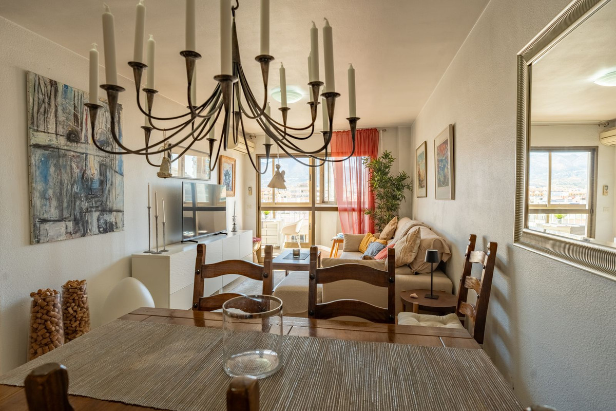 2 Bedroom Apartment in Fuengirola - Photo 37