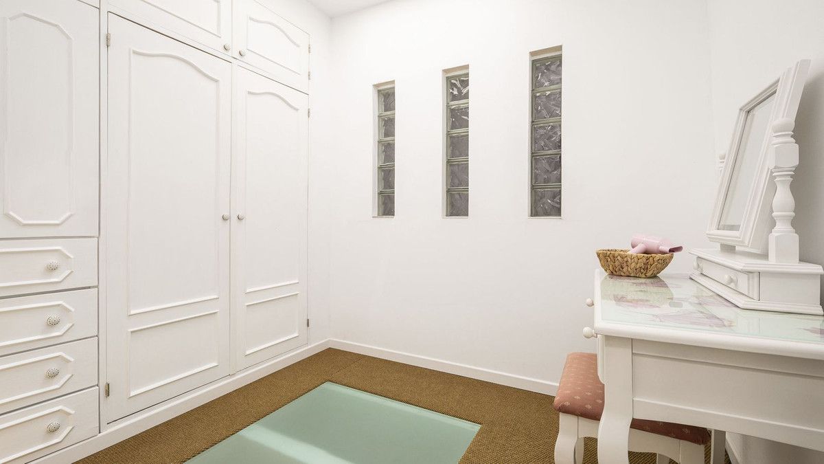 5 Bedroom Townhouse in Coín - Foto 24