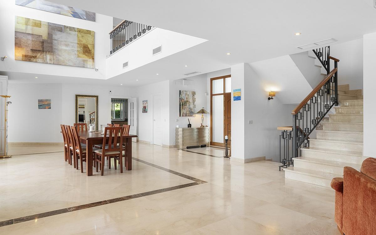 6 Bedroom Villa in Benahavís - Фото 3