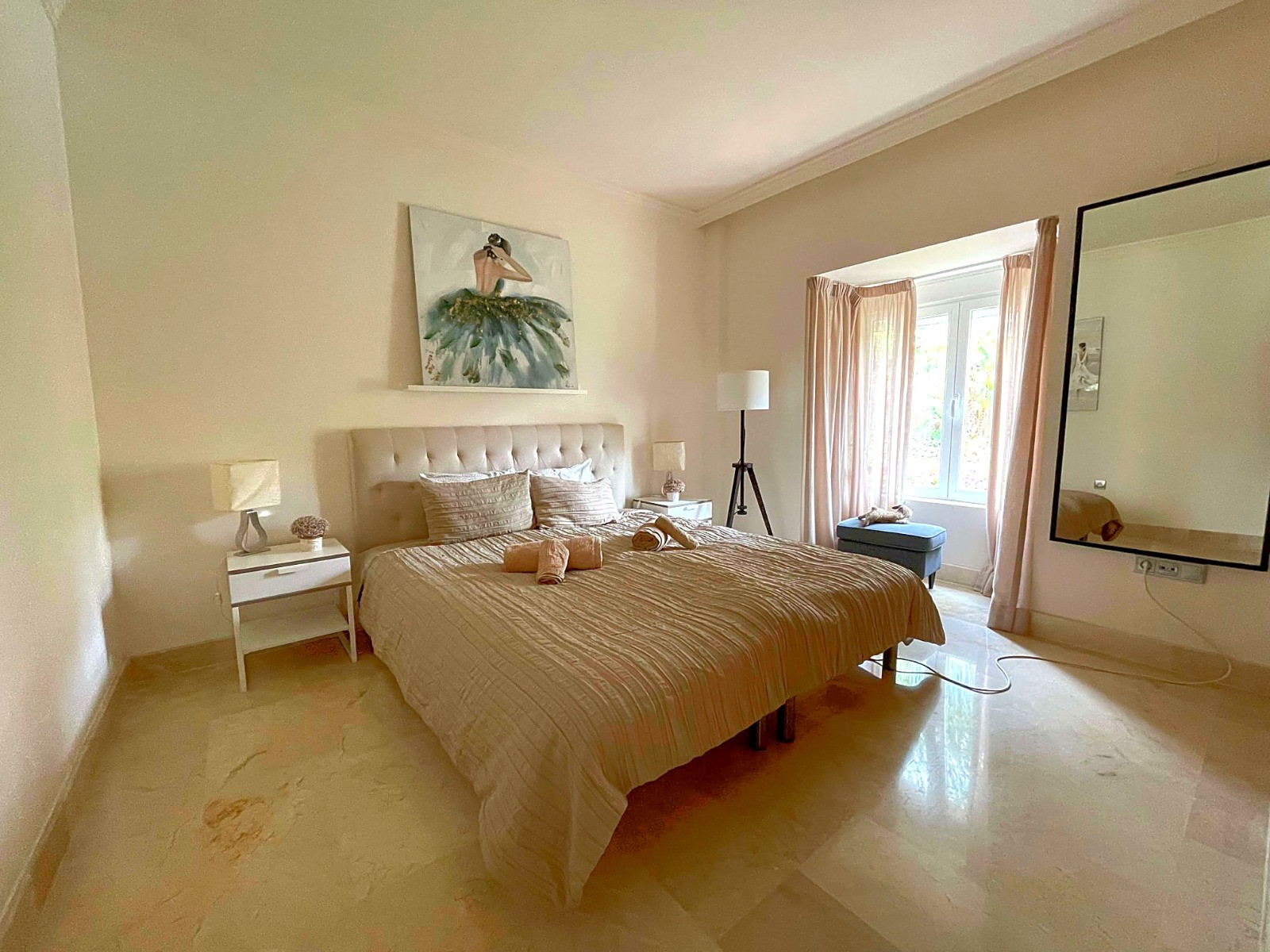 3 Bedroom Apartment in Marbella - Photo 4
