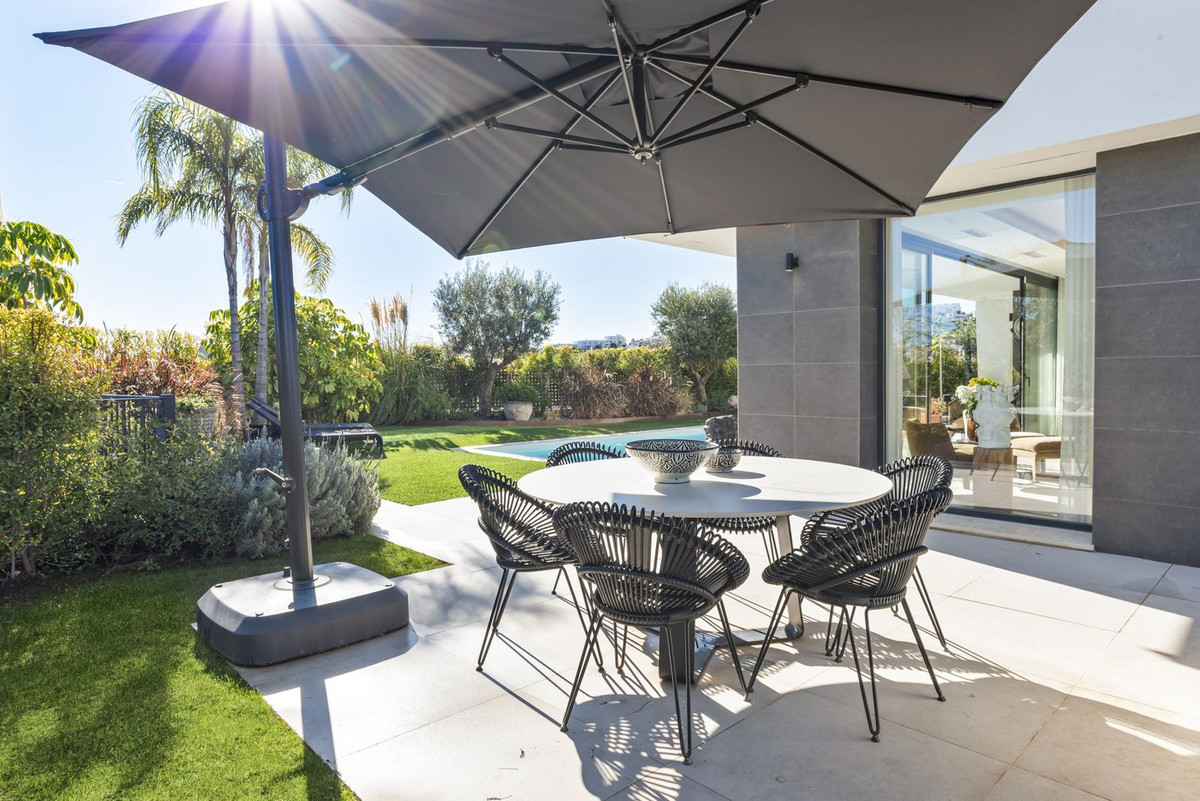 3 Bedroom Villa in La Duquesa - Photo 16
