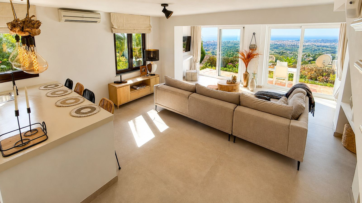 2 Bedroom Villa in Mijas - Photo 5