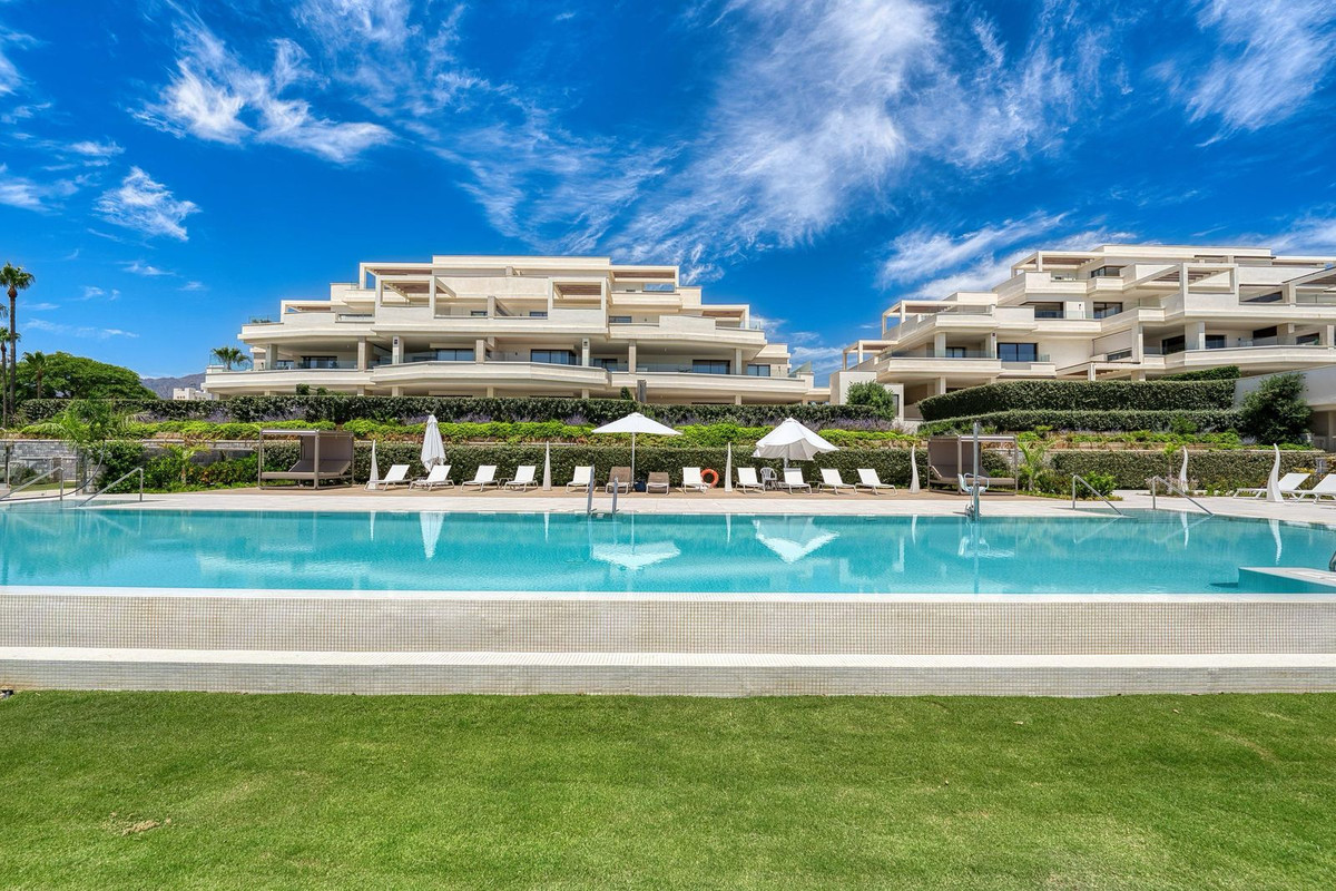 3 Bedroom Apartment in Estepona - Photo 28