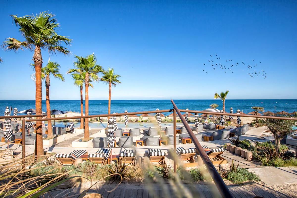 4 Bedroom Apartment in Estepona - Фото 22