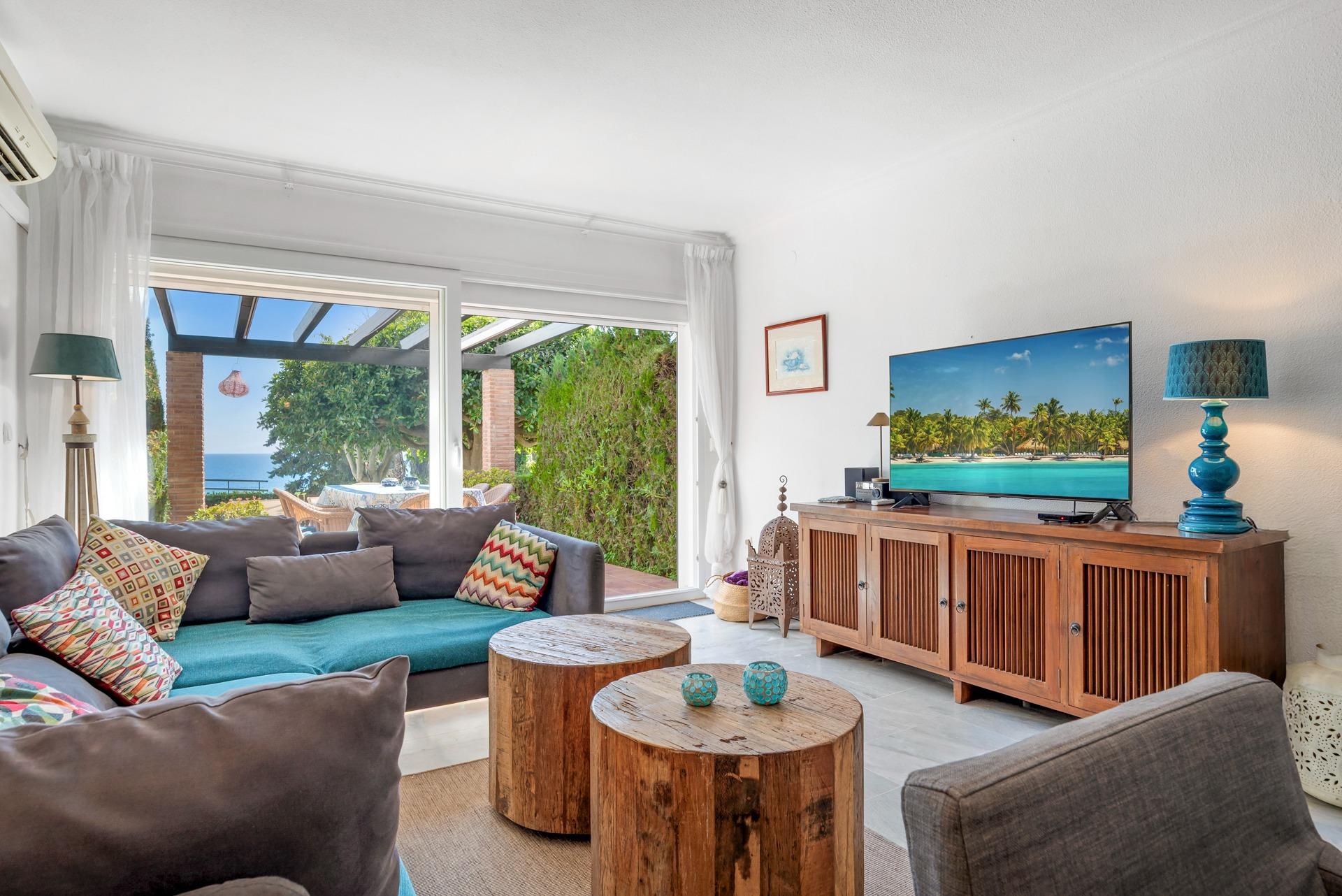 3 Bedroom Villa in Estepona - Photo 3