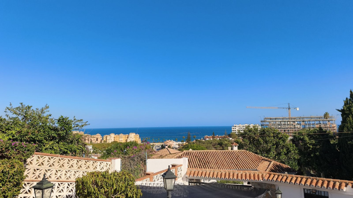 6 Bedroom Villa in Mijas - Photo 7
