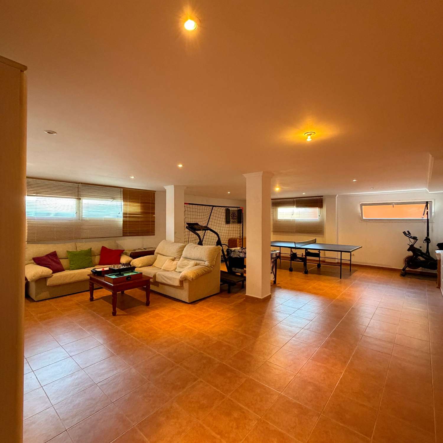 Moradia com 4 quartos com piscina em Alicante, Espanha – Foto 28