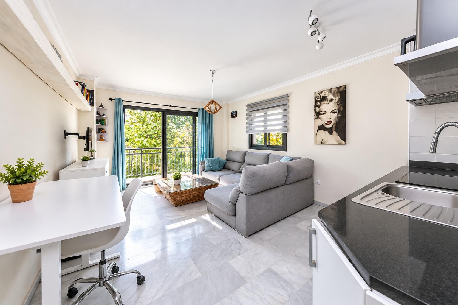 1 Bedroom Apartment in Mijas - Photo 4