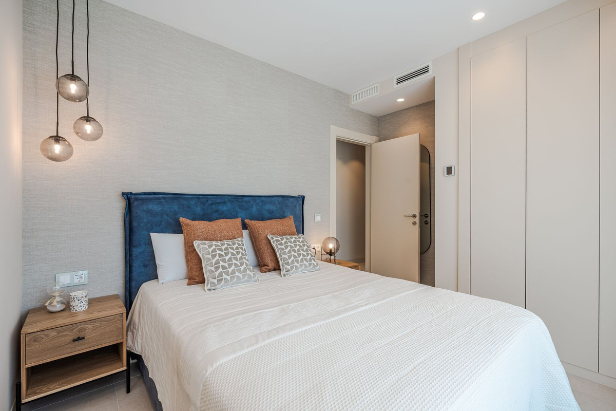 3 Bedroom Apartment in Estepona - Photo 34
