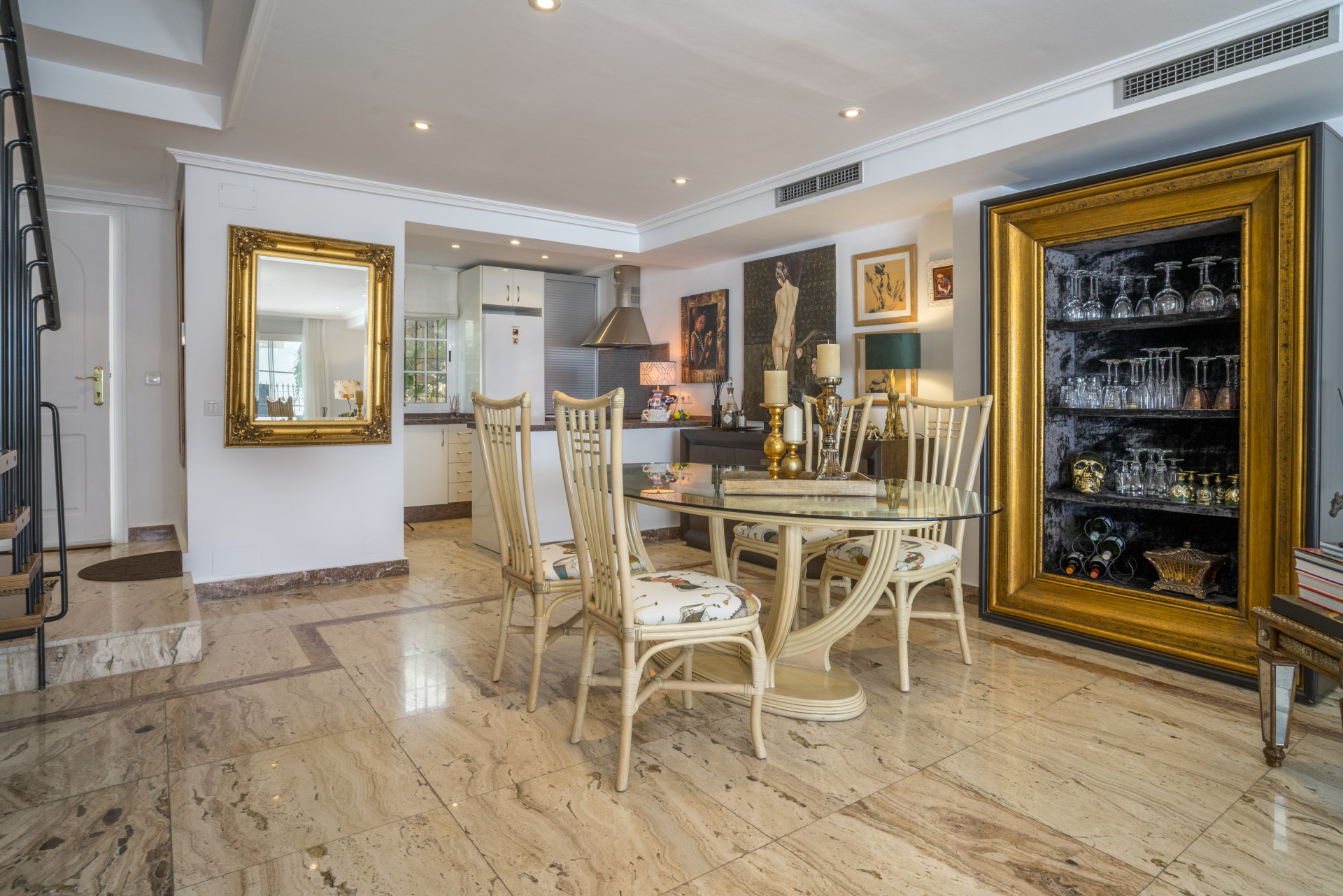 3 Bedroom Townhouse in Marbella - Photo 23