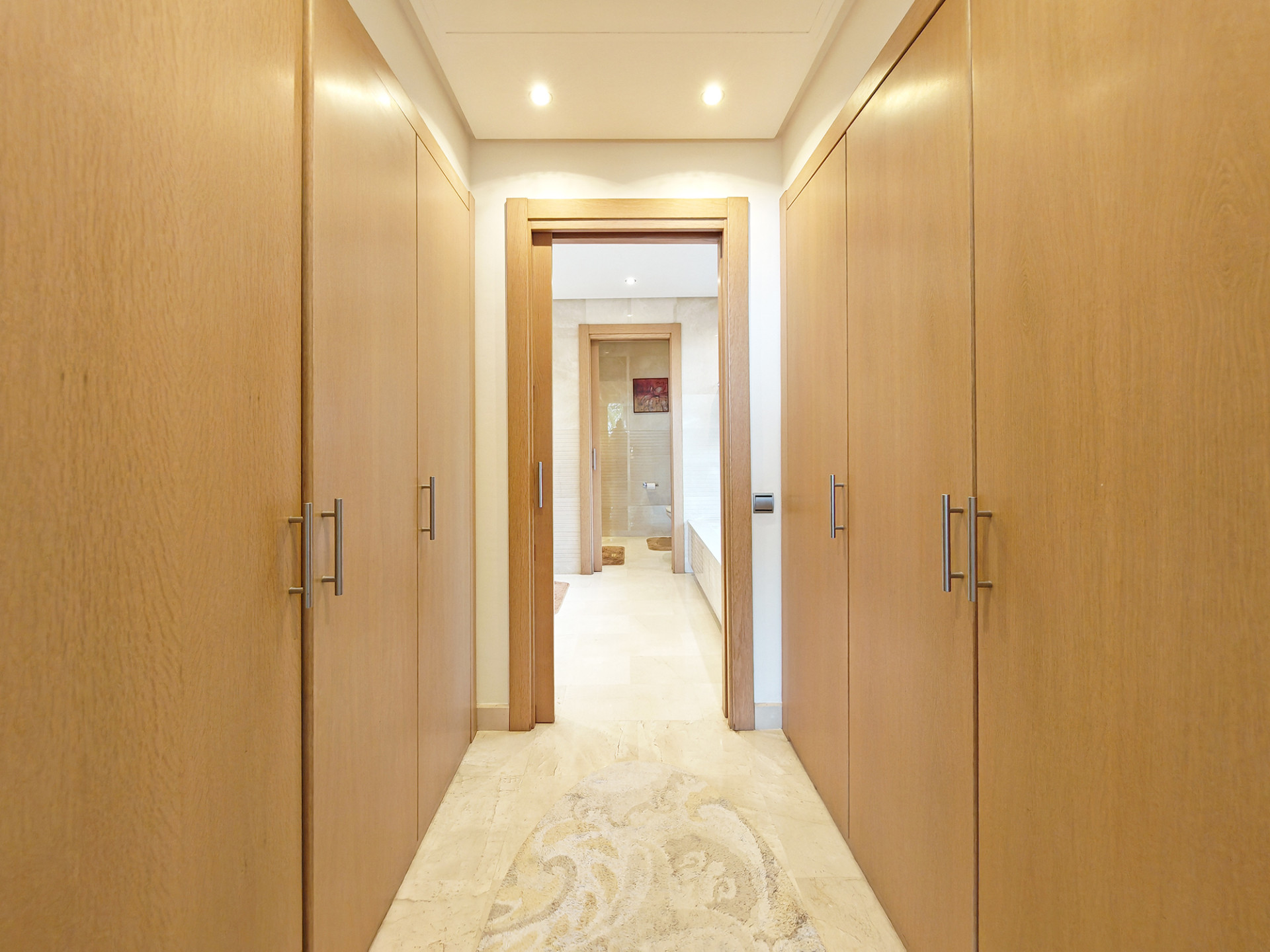 3 Bedroom Apartment in Marbella - Photo 17